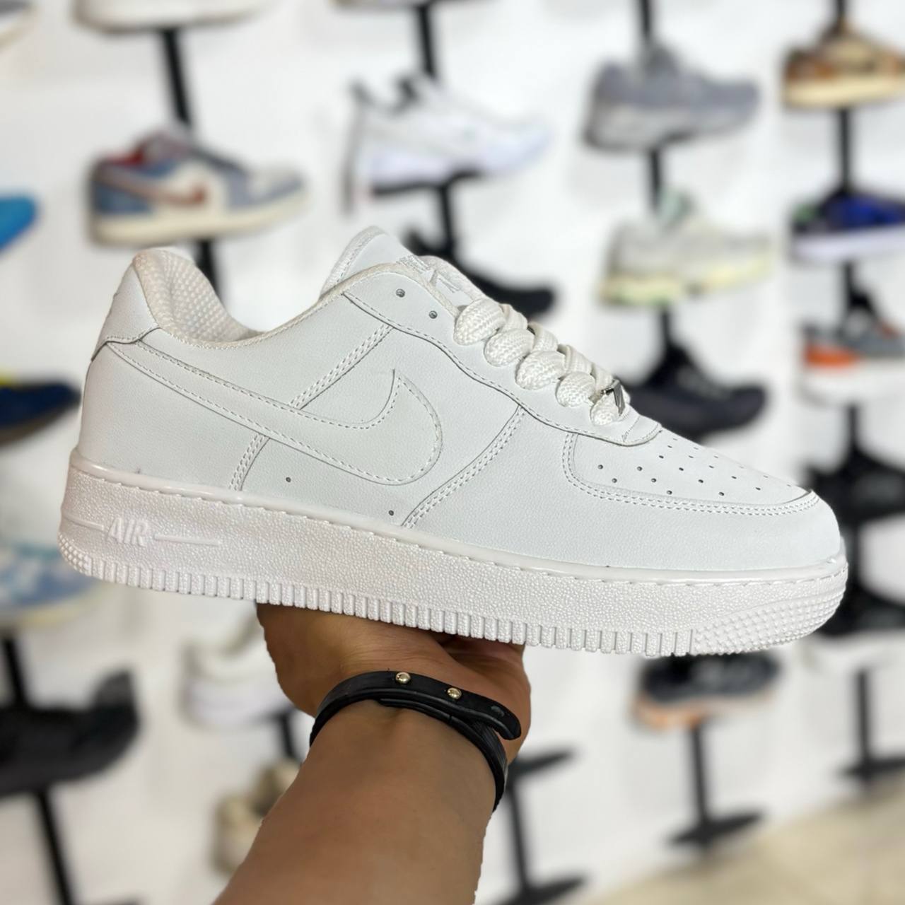 ایرفورس سفید – 216