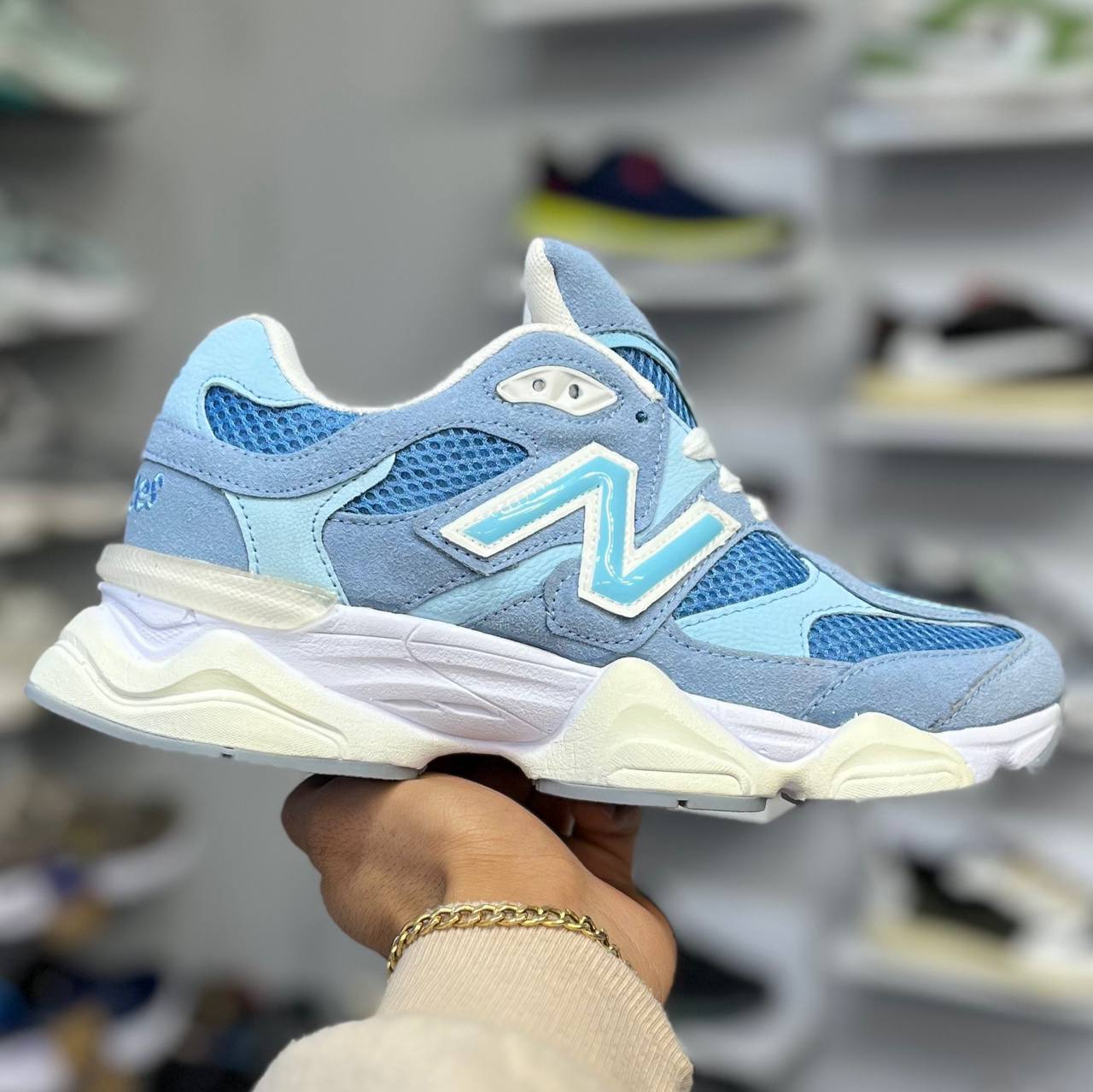 نیوبالانس 9060 دخترونه آبی (790) نیوبالانس 9060 دخترونه آبی (790)