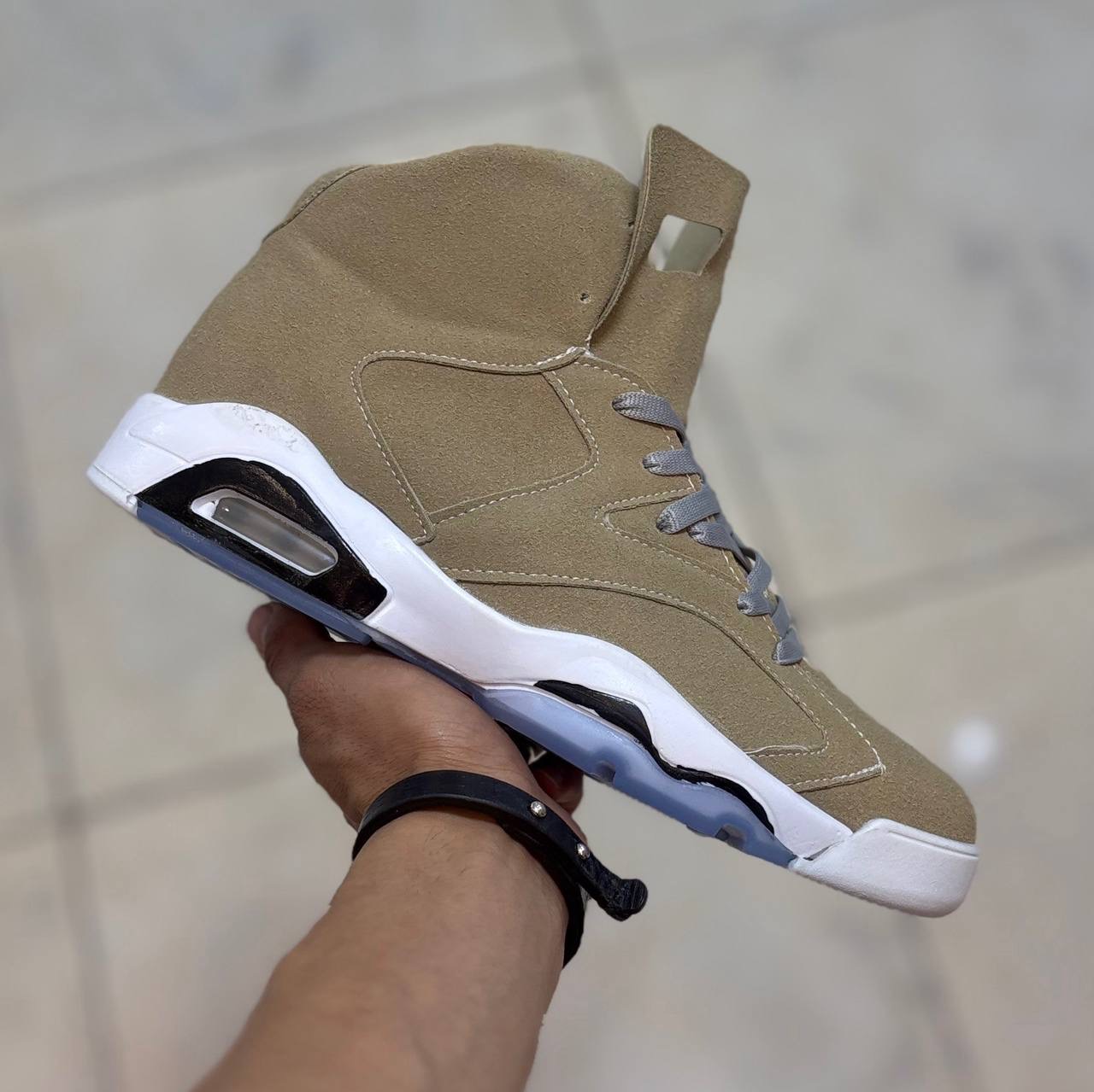 جردن ۶ کرم (۱۳۶۶) جردن ۶ کرم (۱۳۶۶)