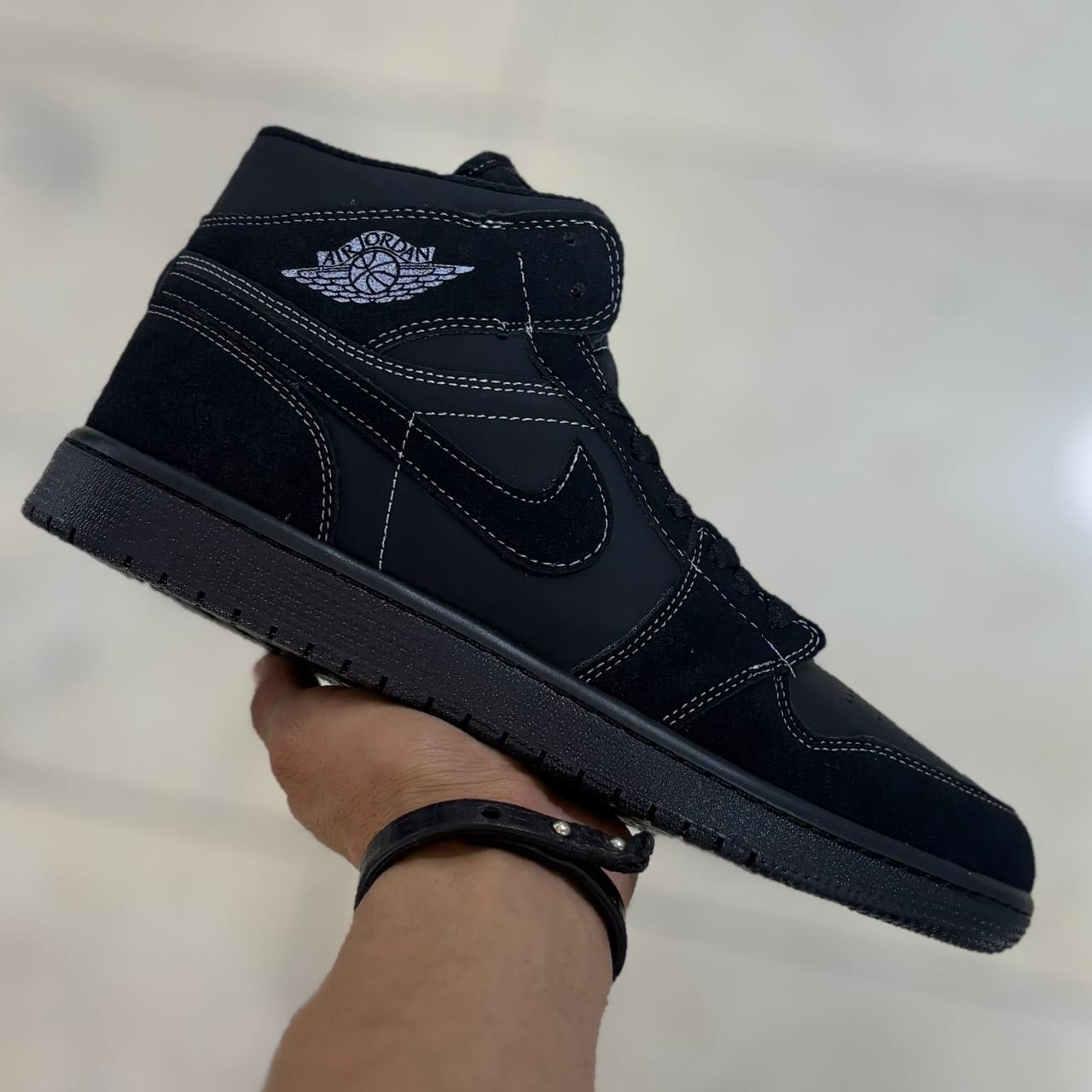 نایک جردن ۱ مشکی فانتوم (1408)🇨🇳 نایک جردن ۱ مشکی فانتوم (1408)🇨🇳