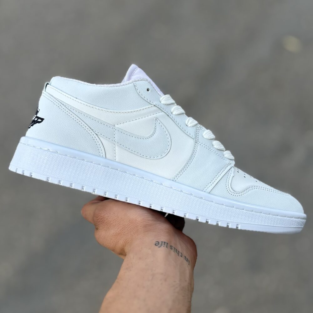 کتونی ایر جردن 1 AIR JORDAN سفید تمام (219)
