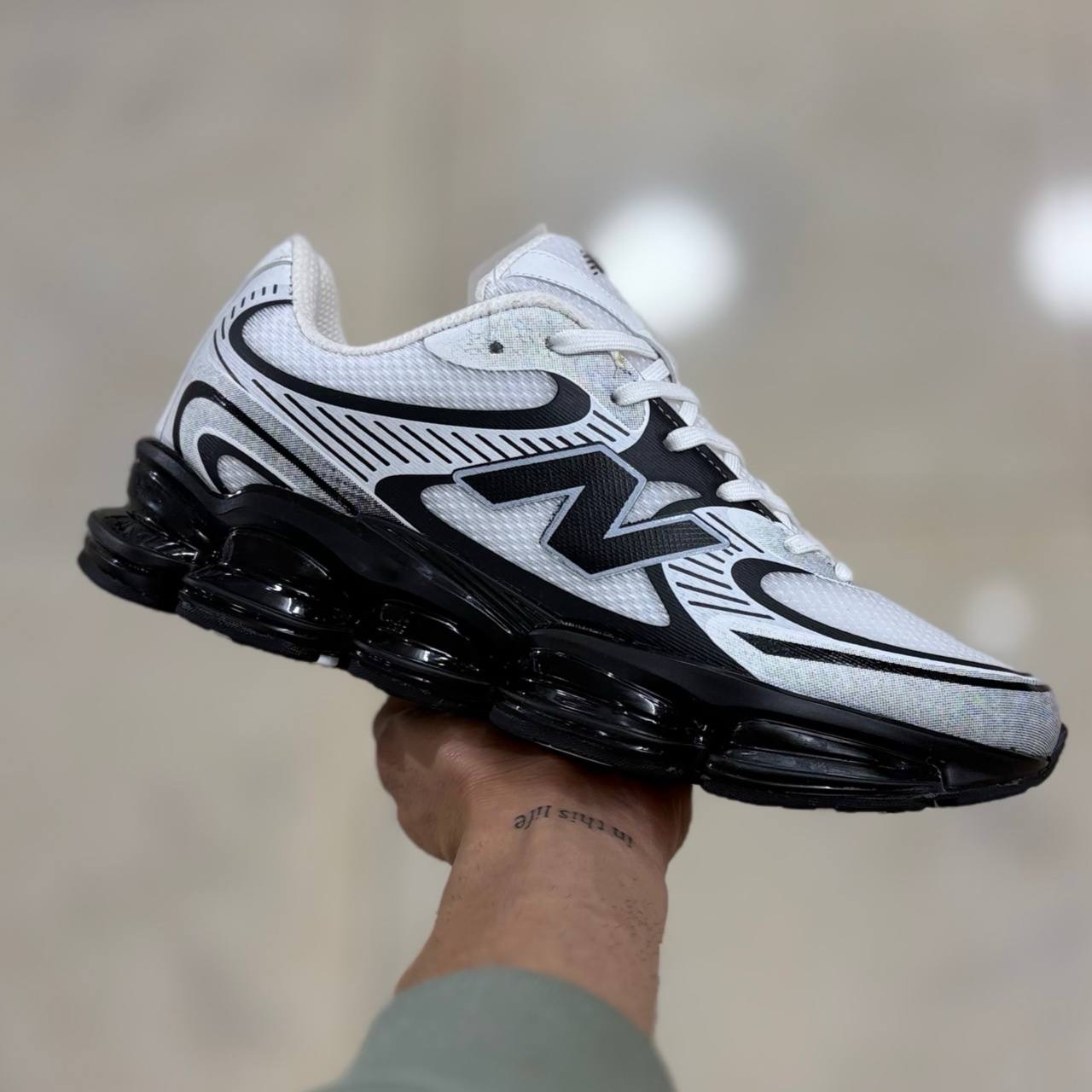 نیوبالانس 2000🇨🇳 سفید مشکی  (1548)