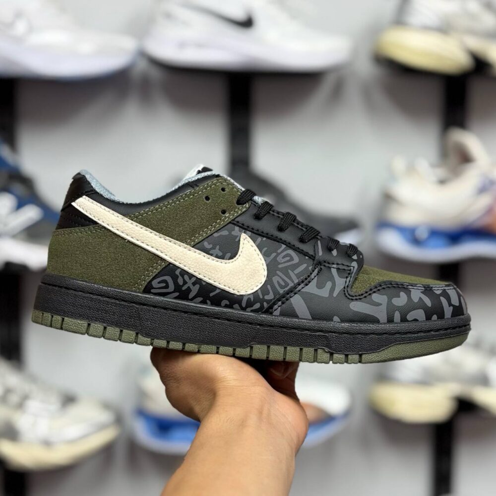 نایک sb چریکی (1082)