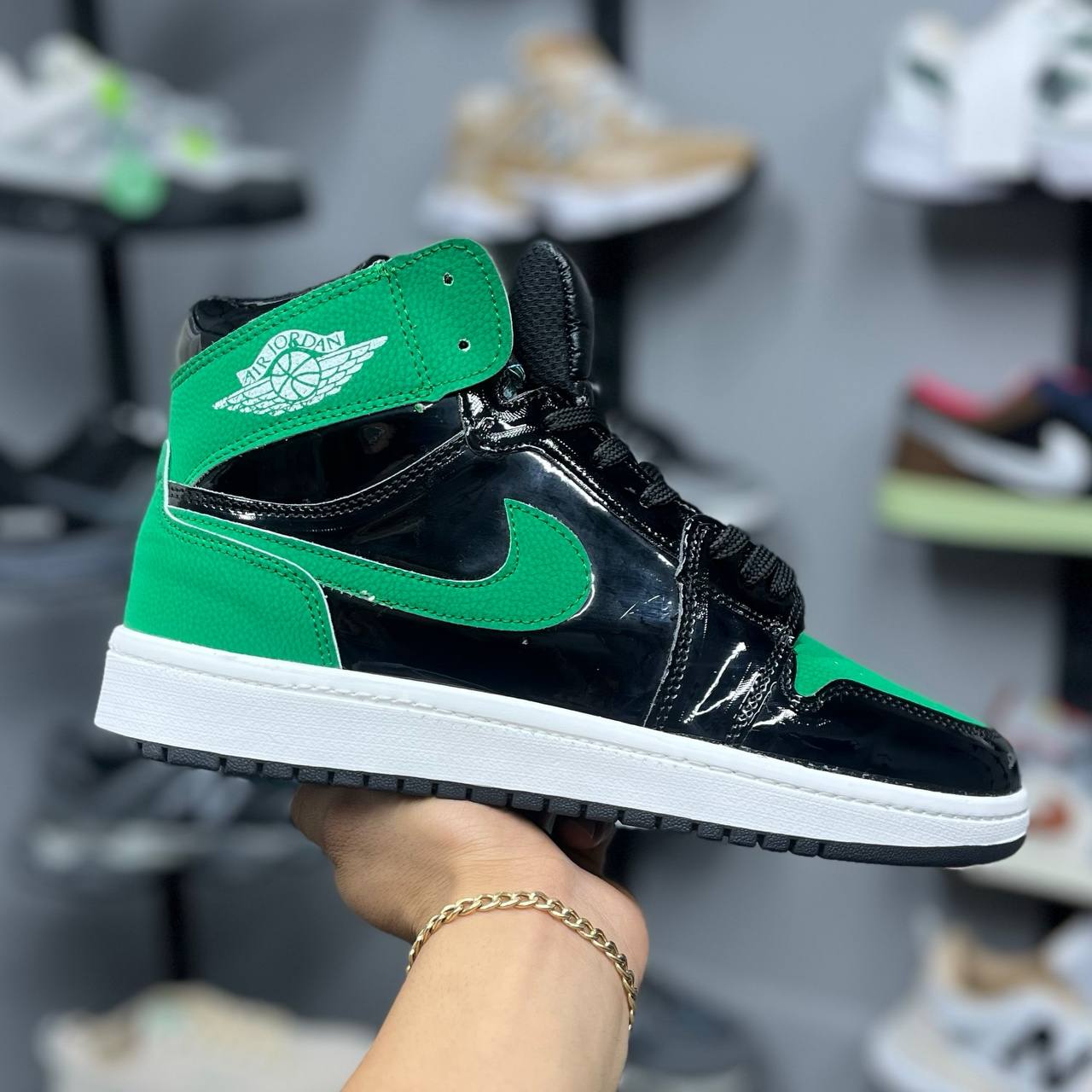 جردن ۱ ساق دار ورنی  مشکی سبز (777)