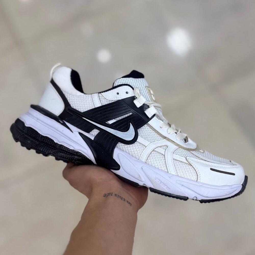 نایک v2k سفید مشکی (1565)